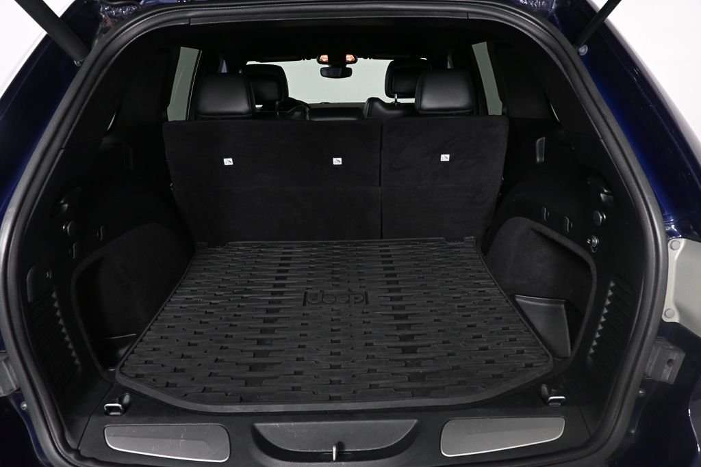 Used 2018 Blue Jeep Limited image 28
