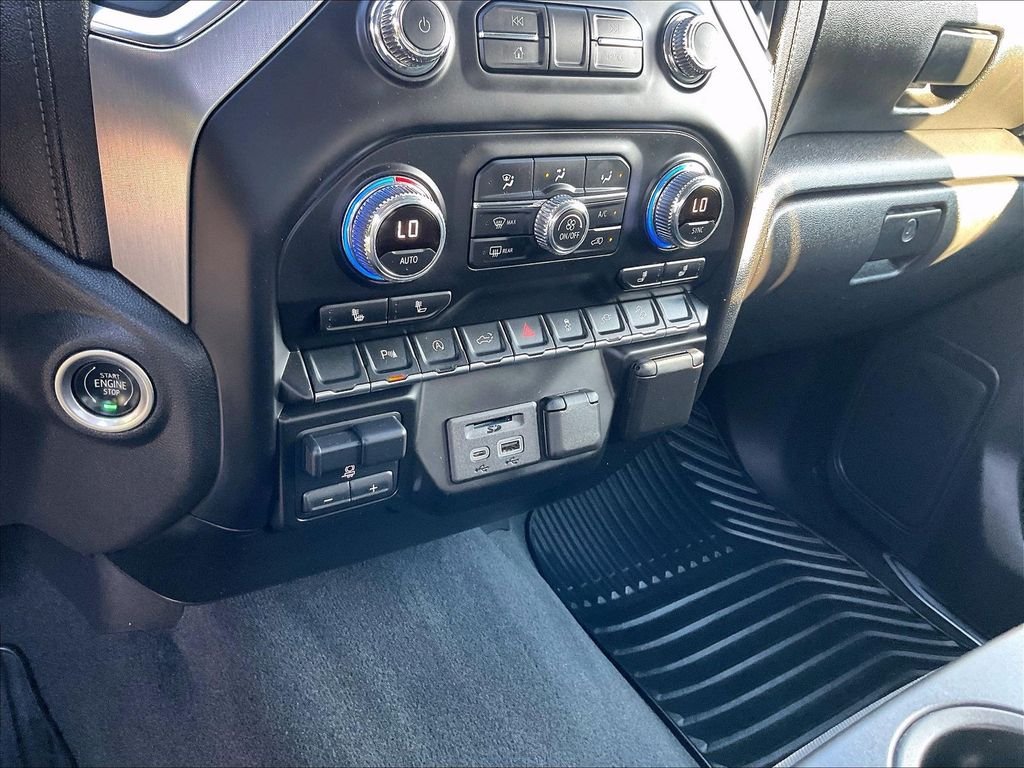 Used 2021 Gray GMC SLE image 25