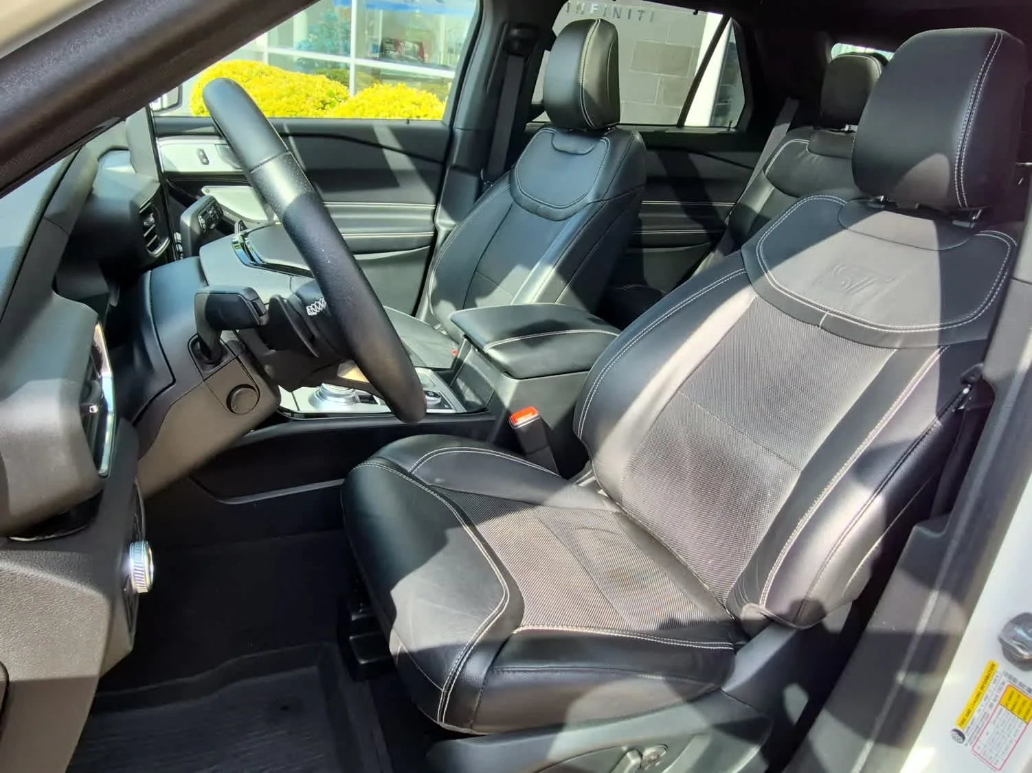 Used 2022 Star White Metallic Tri-Coat Ford ST image 12
