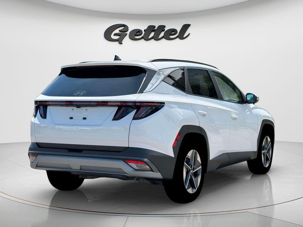 New 2026 White Hyundai SEL Premium FWD image 7