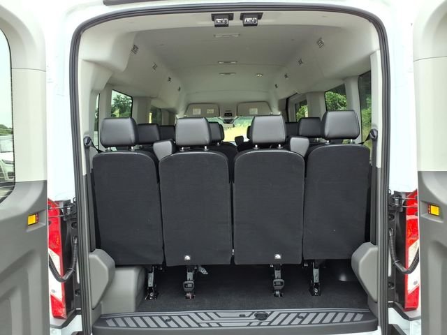 New 2026 Oxford White Ford Passenger Van XL image 7