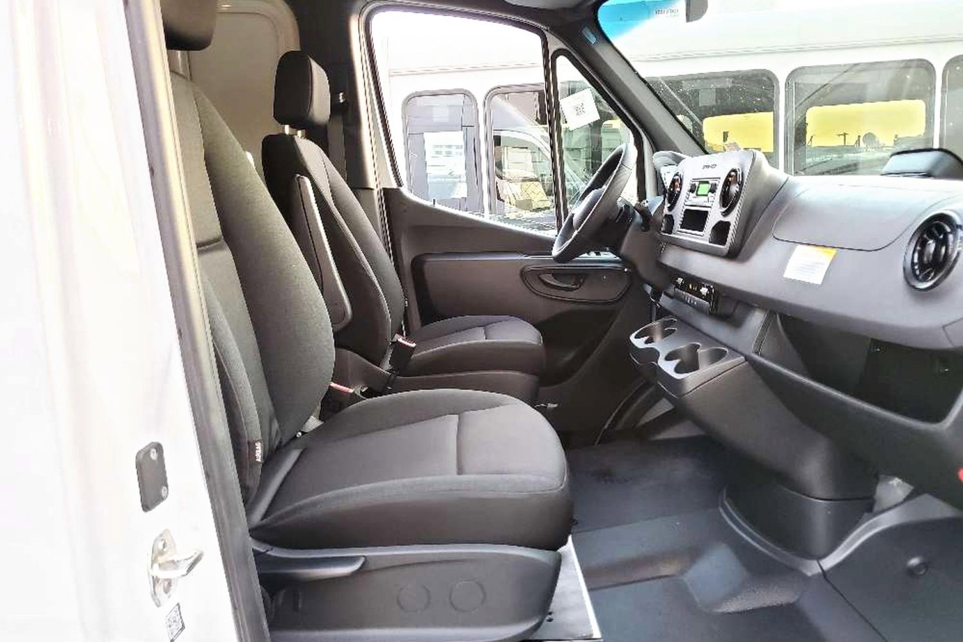 2025 Mercedes-Benz Sprinter Cargo Van Base - Photo 42