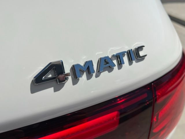 New 2026 White Mercedes-Benz GLB 250 image 33