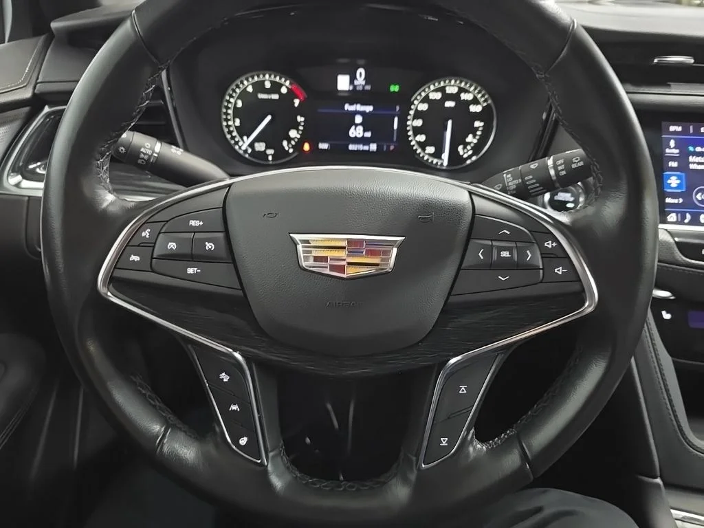 Used 2020 Silver Cadillac Premium Luxury image 19