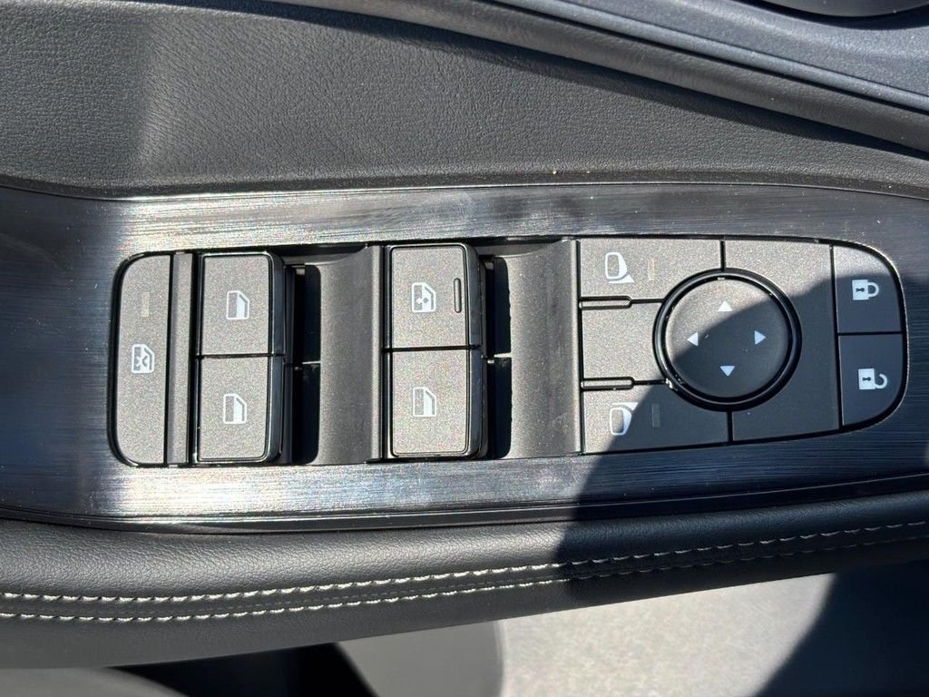 Used 2026 White Nissan SV image 18