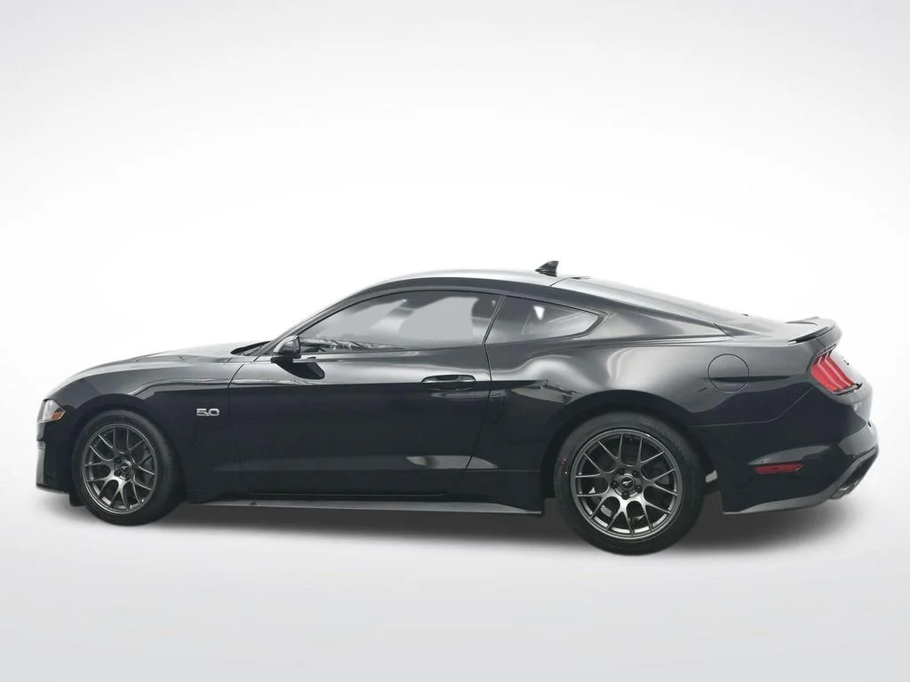Used 2021 Shadow Black Ford GT image 10