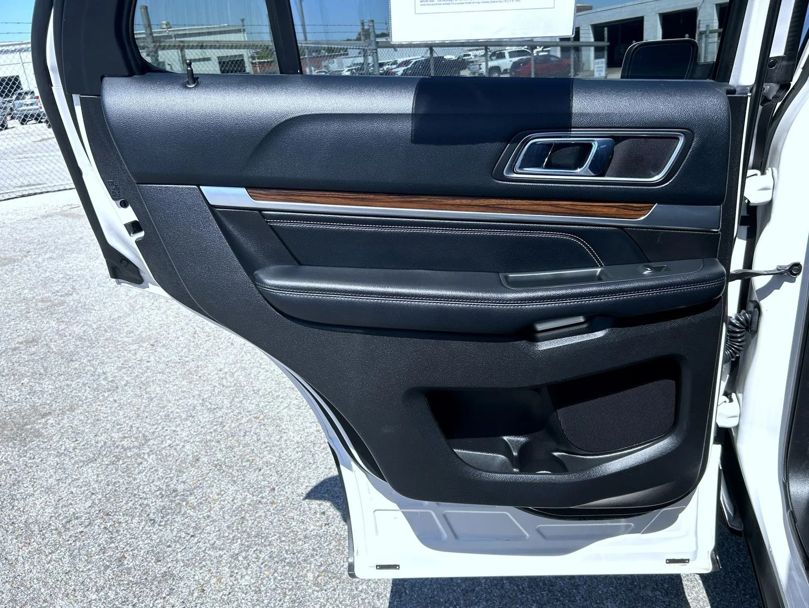 Used 2016 White Ford Limited image 17