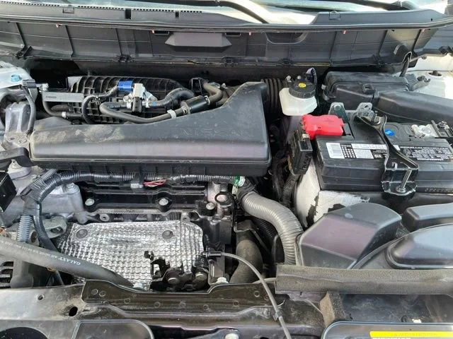 Used 2019 White Nissan SL image 28