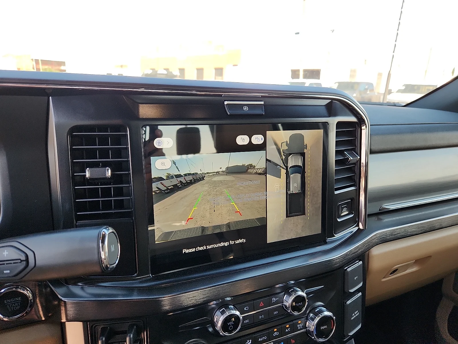 New 2026 Oxford White Ford Lariat image 23