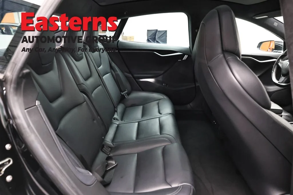 Used 2018 Black Tesla 75D image 20