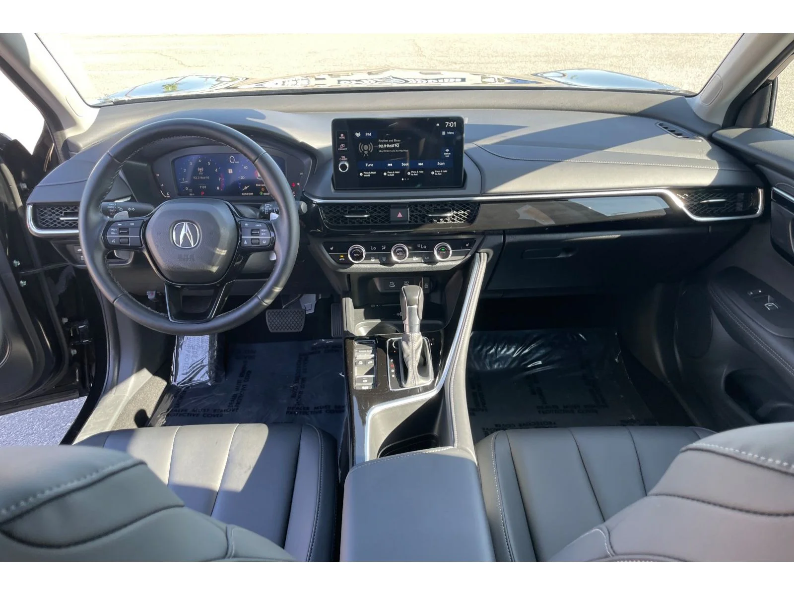 Used 2025 Crystal Black Pearl Acura Base image 14