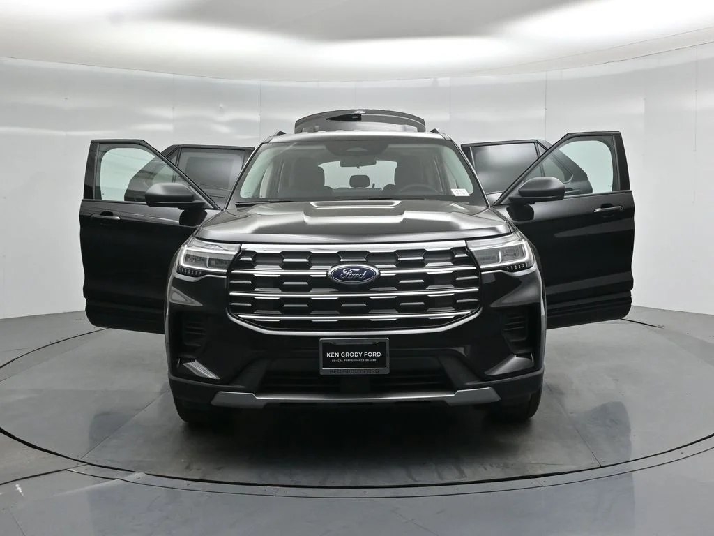New 2026 Agate Black Metallic Ford Active image 31