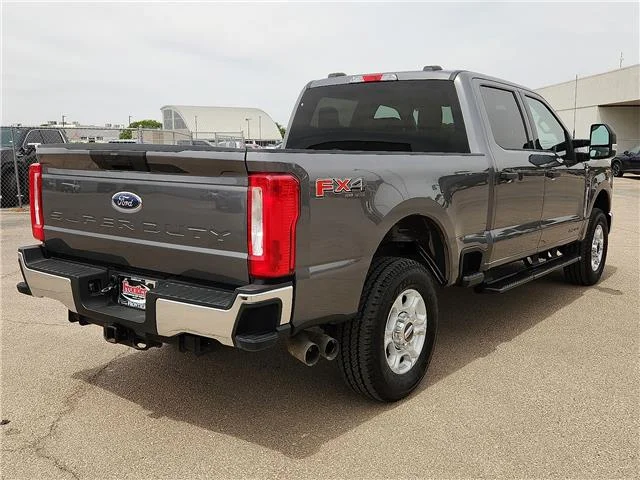 Used 2025 Gray Ford  image 4