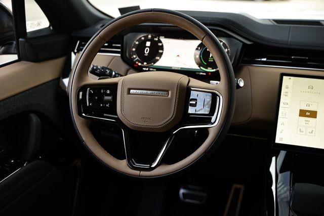 New 2026 Fuji White Land Rover Dynamic SE image 39