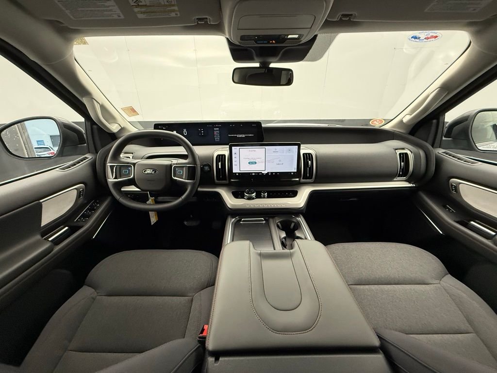 New 2025 Space Silver Metallic Ford Active image 4