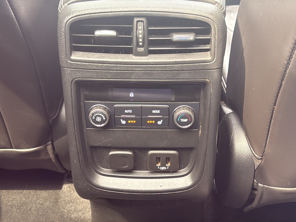 Used 2020 White Buick Essence image 41