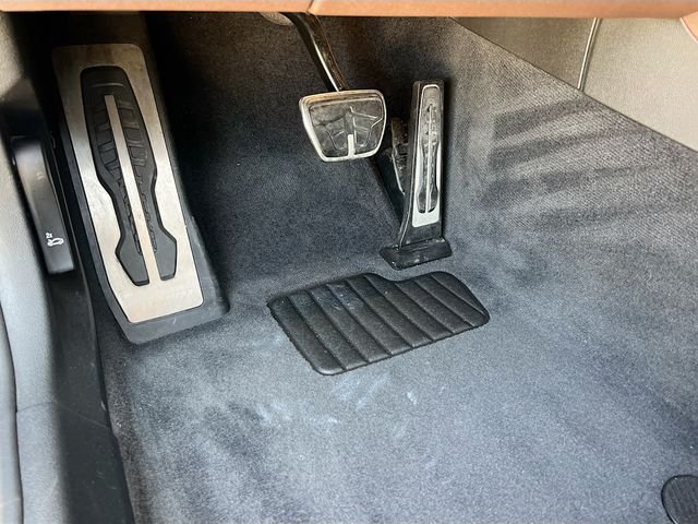 Used 2019 Black BMW 540i image 22