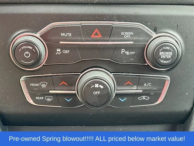 Used 2020 White Dodge Police image 23