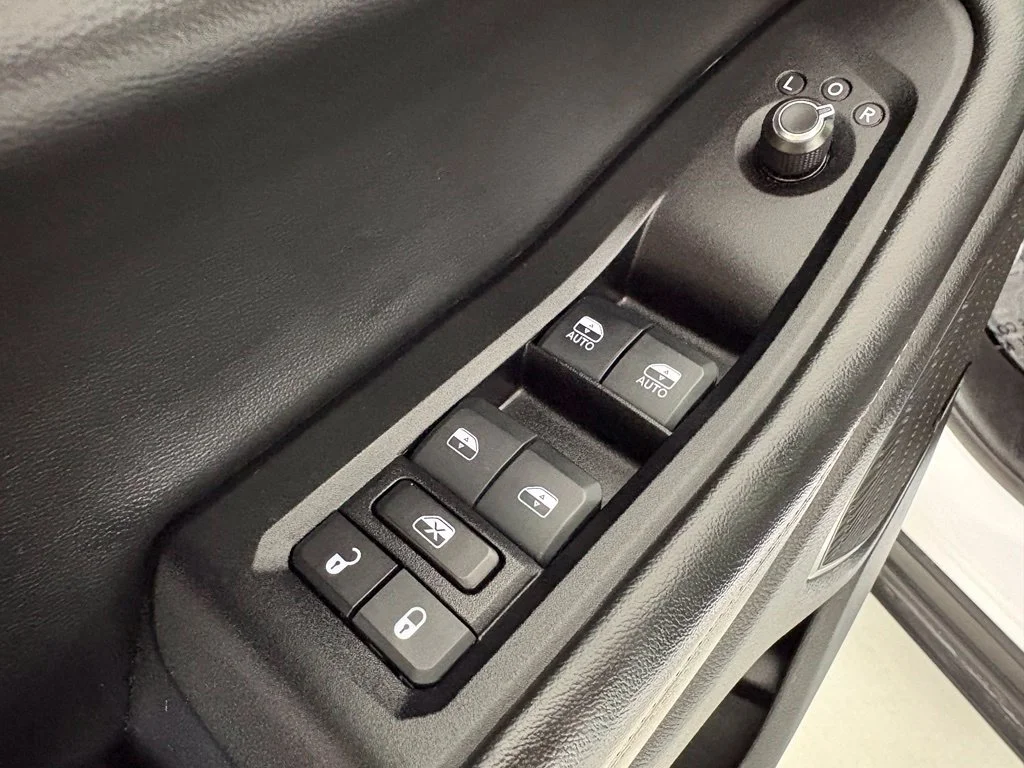 Used 2024 White Jeep 4xe image 20
