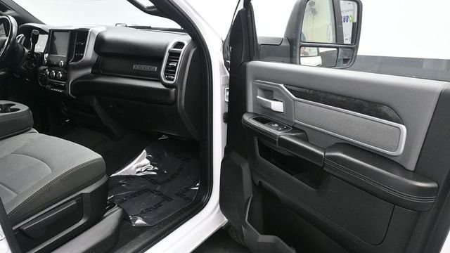Used 2023 White Ram Big Horn image 17