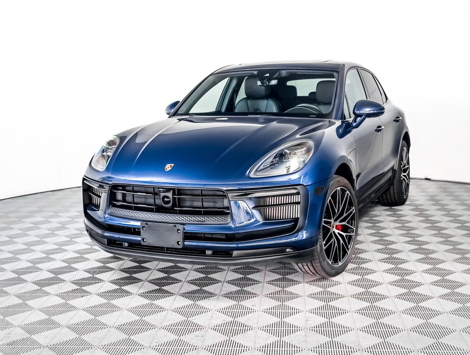 2024 Porsche Macan S