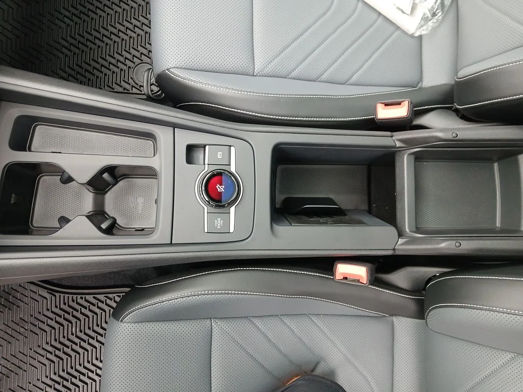 New 2026 Beige Volkswagen 2.0T SE R-Line Black image 25