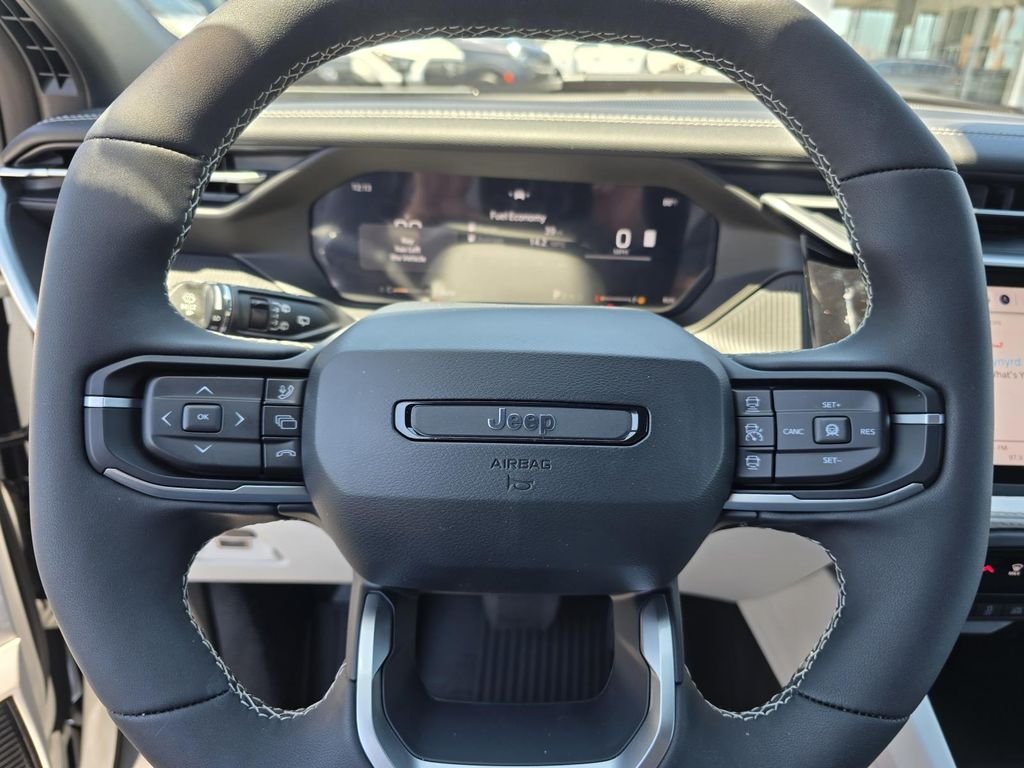 2026 Jeep Cherokee Overland - Photo 12