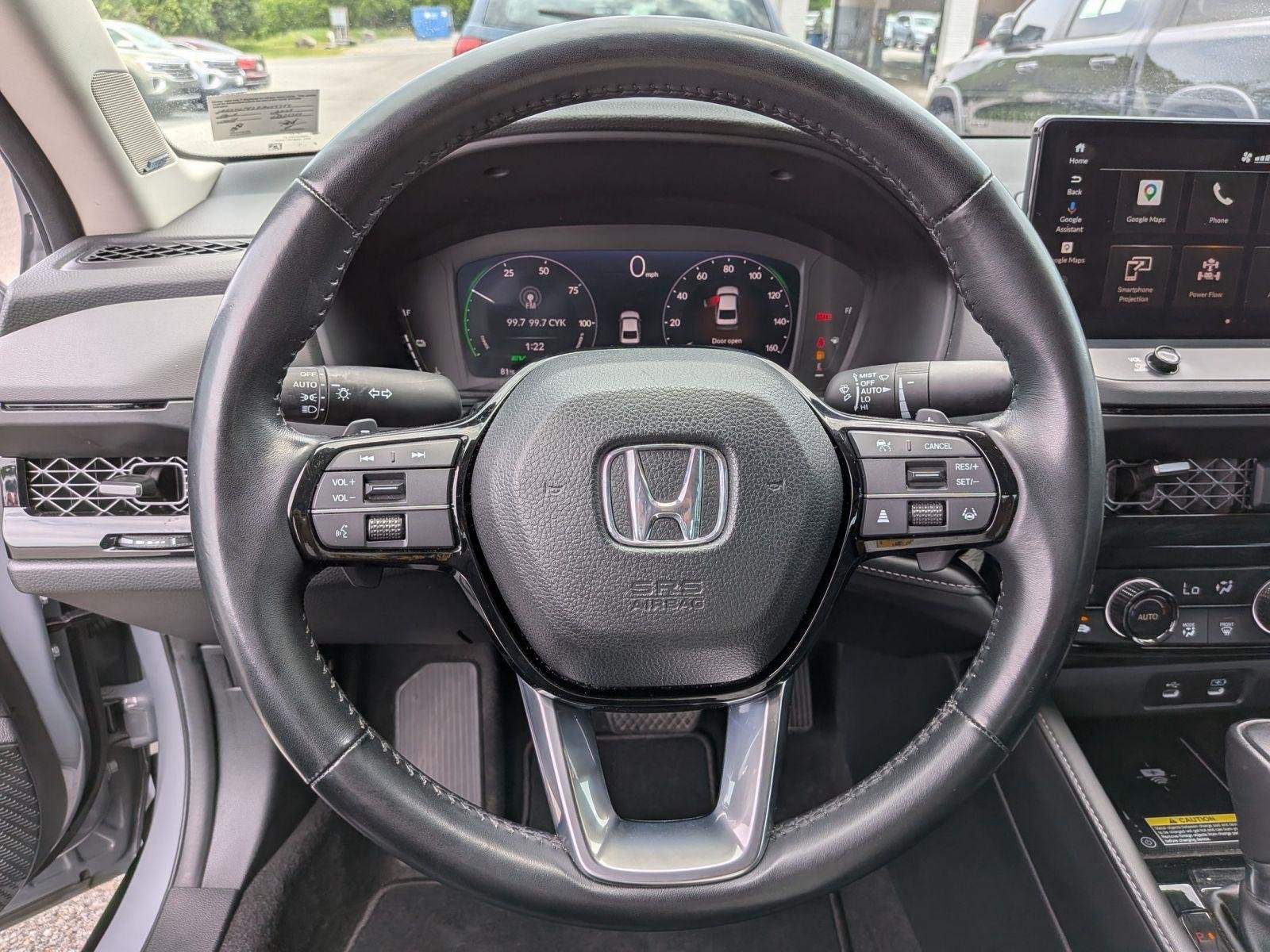 Used 2024 Urban Gray Pearl Honda Touring image 16