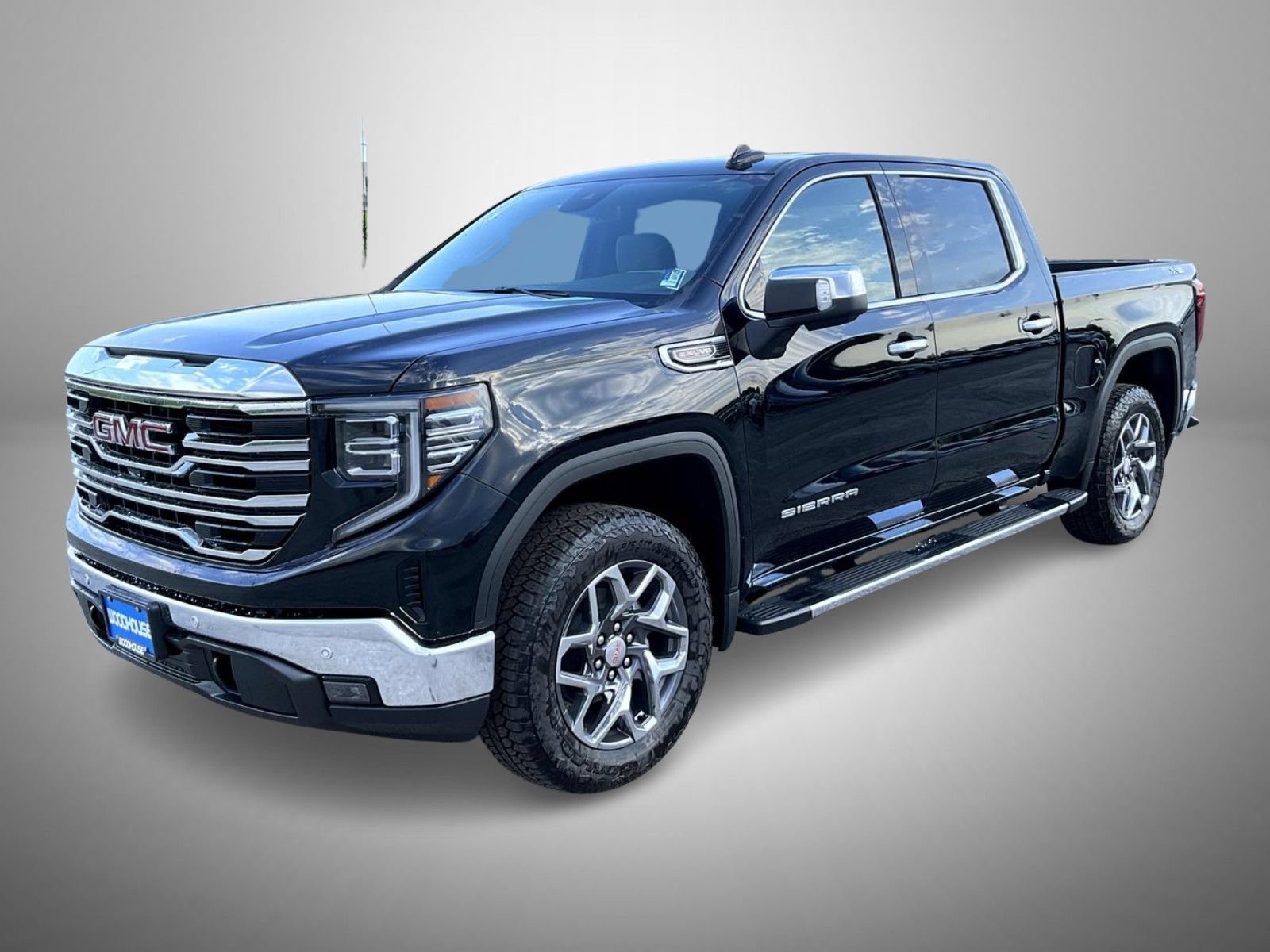 2026 GMC Sierra 1500 SLT - Photo 1