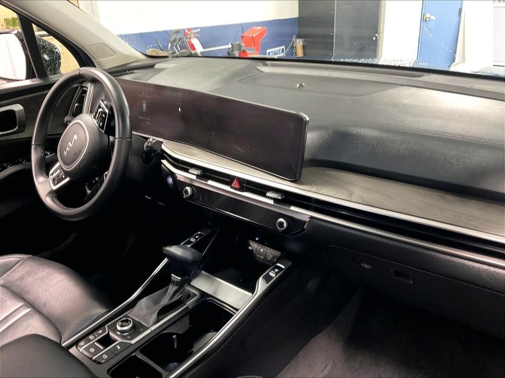 Used 2024 Black Kia X-Line EX image 14