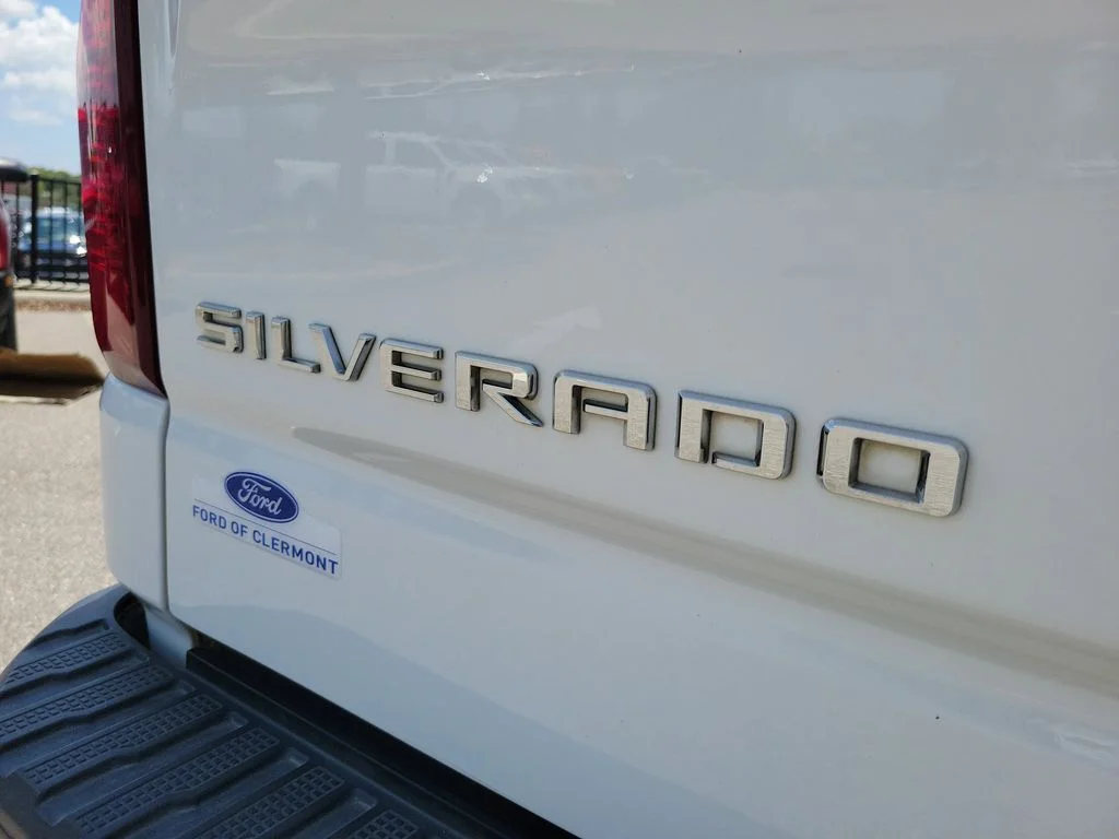 Used 2022 Summit White Chevrolet Custom Trail Boss image 9