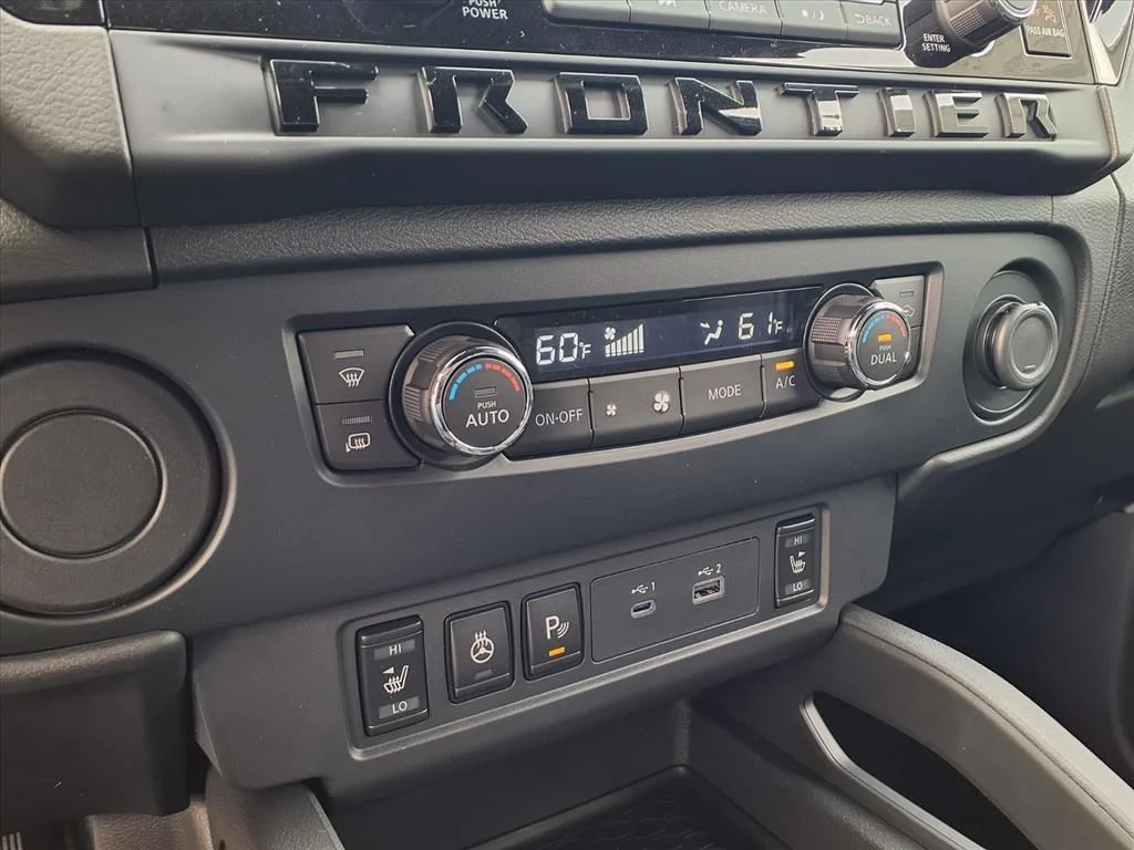 New 2026 Boulder Gray Pearl Nissan Crew Cab SV image 14