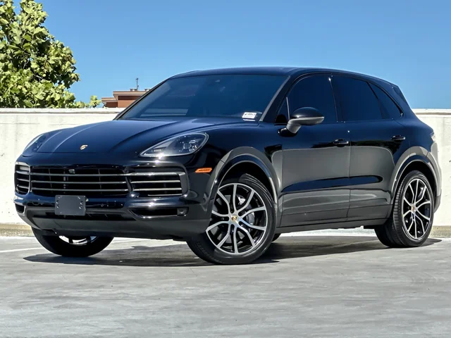 2023 Porsche Cayenne Platinum Edition