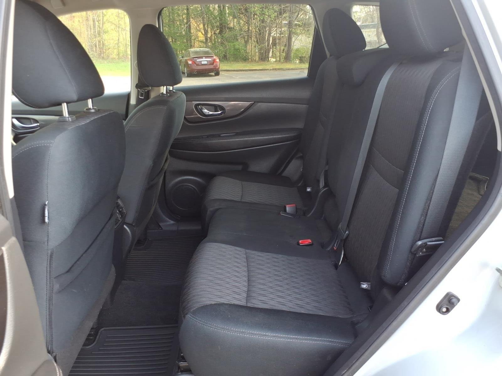 Used 2019 Gun Metallic Nissan S image 18