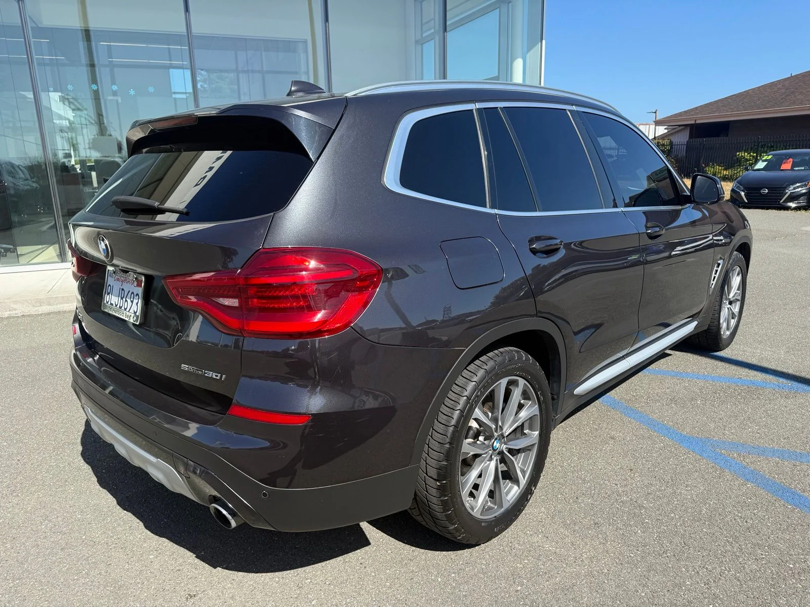 Used 2019 Gray BMW sDrive30i image 8
