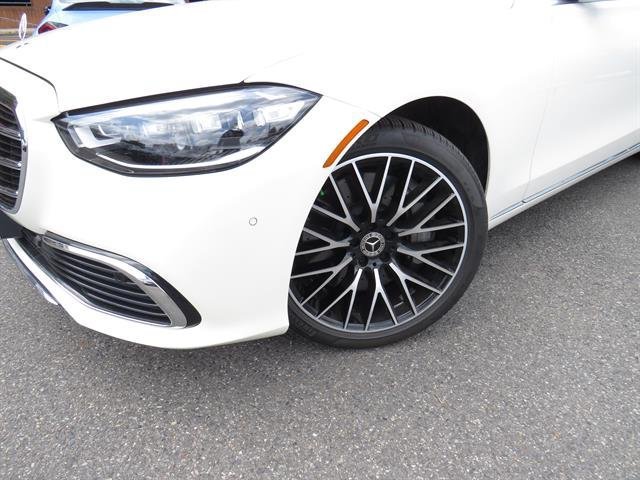 Certified Used 2023 MANUFAKTUR Diamond White Mercedes-Benz S 500 image 25