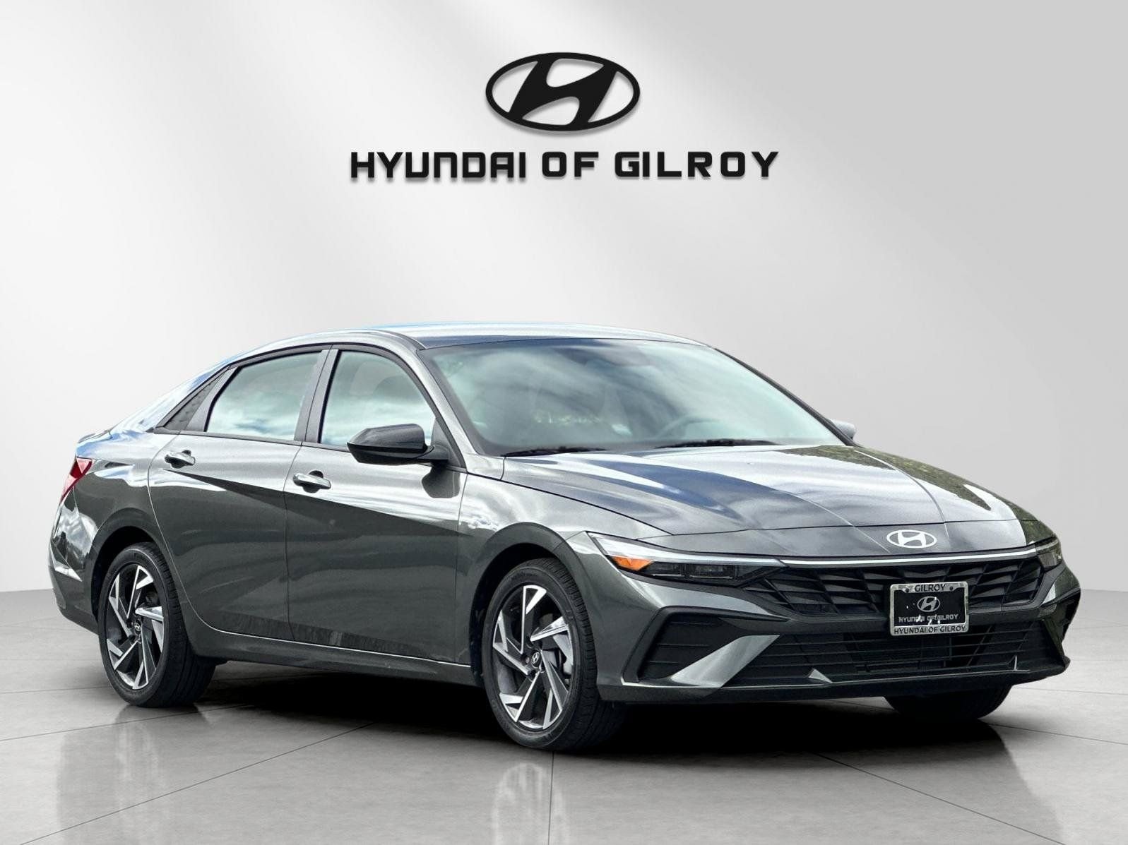 Used 2025 Gray Hyundai SEL Sport image 7