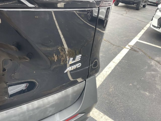 Used 2021 Midnight Black Metallic Toyota LE image 7