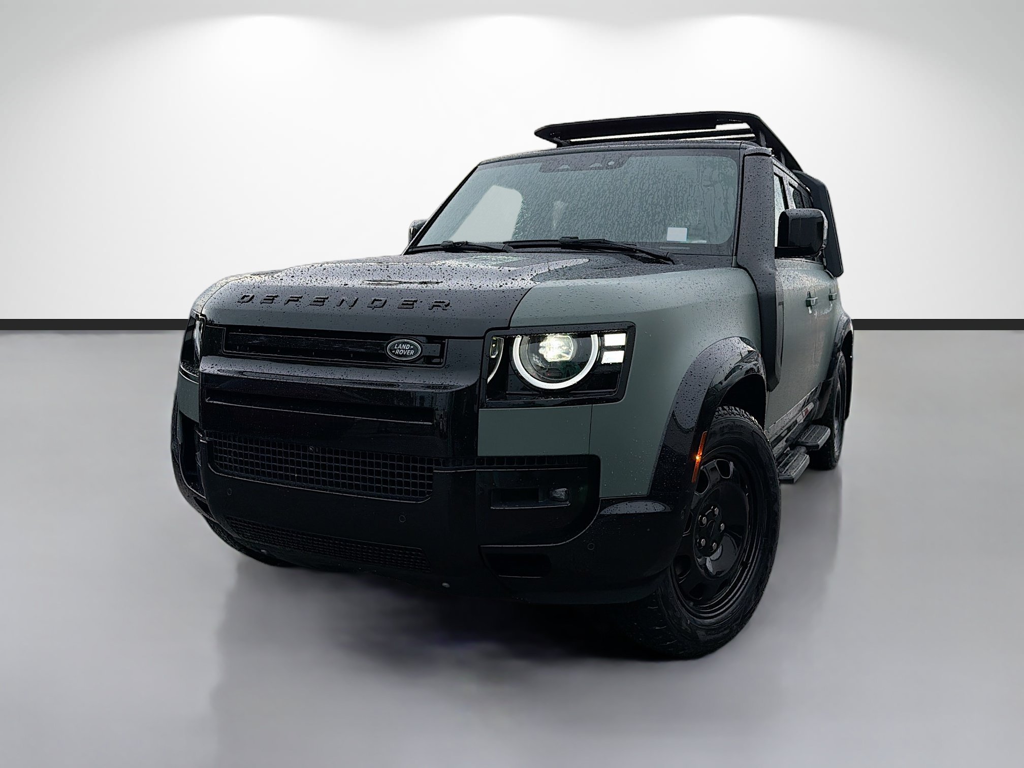 New 2026 Keswick Green Metallic Land Rover Trophy Edition Keswick image 1