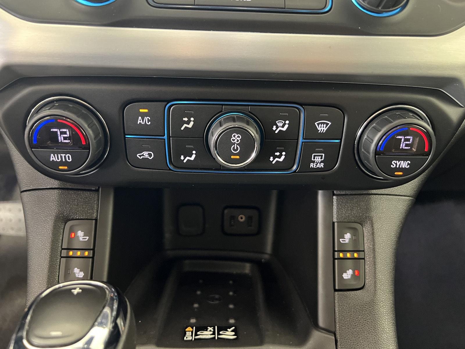 Used 2019 Ebony Twilight Metallic GMC SLT image 21