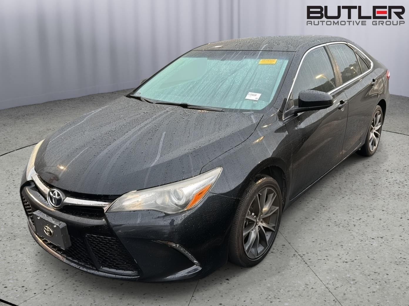 Used 2016 Midnight Black Metallic Toyota XSE image 1