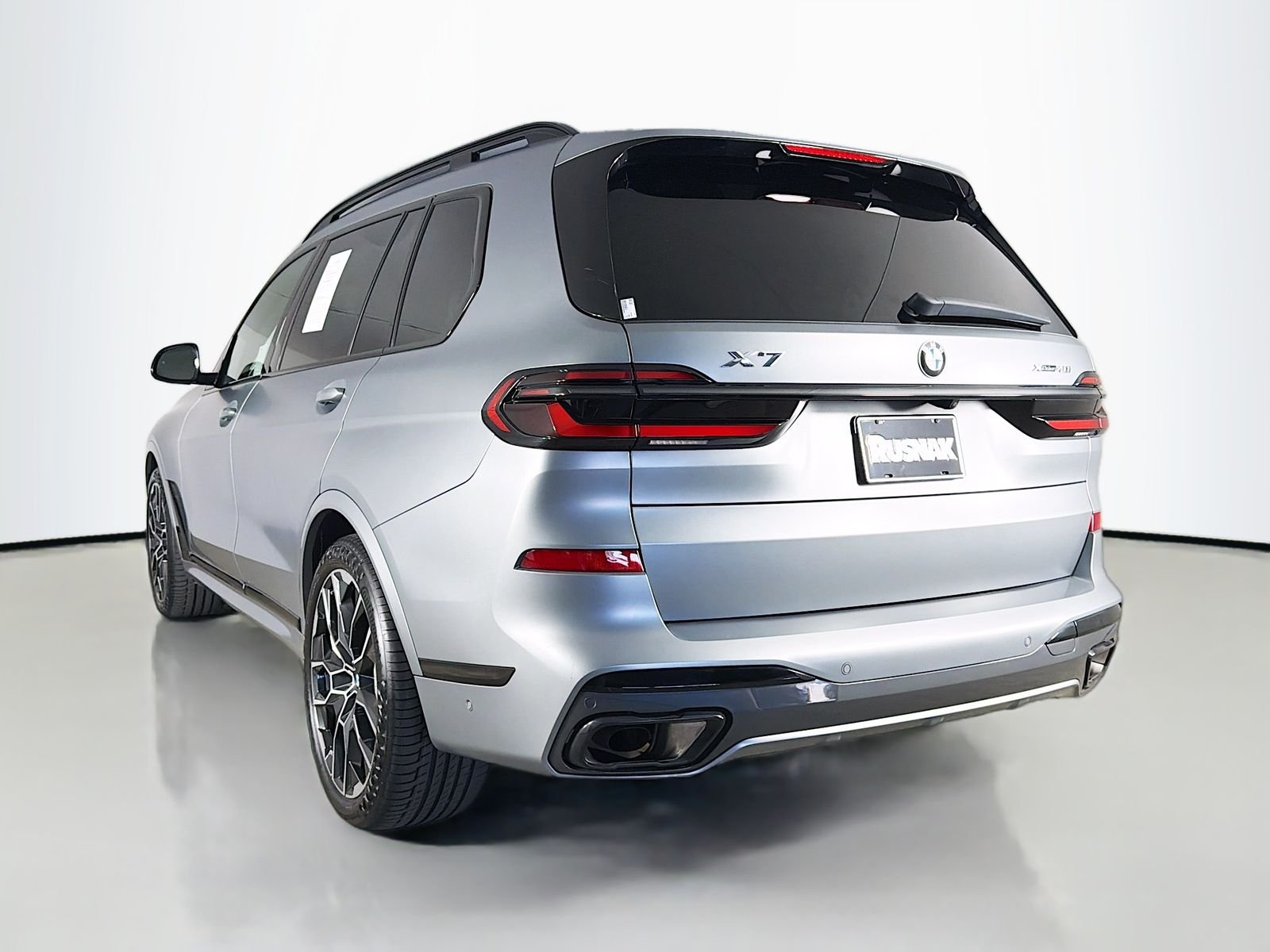Certified Used 2024 Frozen Pure Grey Metallic BMW xDrive40i image 5