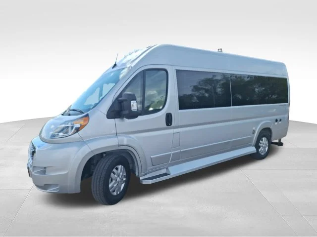 Used 2022 Silver Ram High Roof image 3