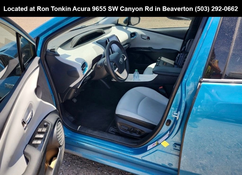 Used 2018 Blue Magnetism Toyota Advanced image 9
