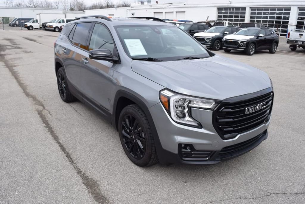 2023 GMC Terrain SLT