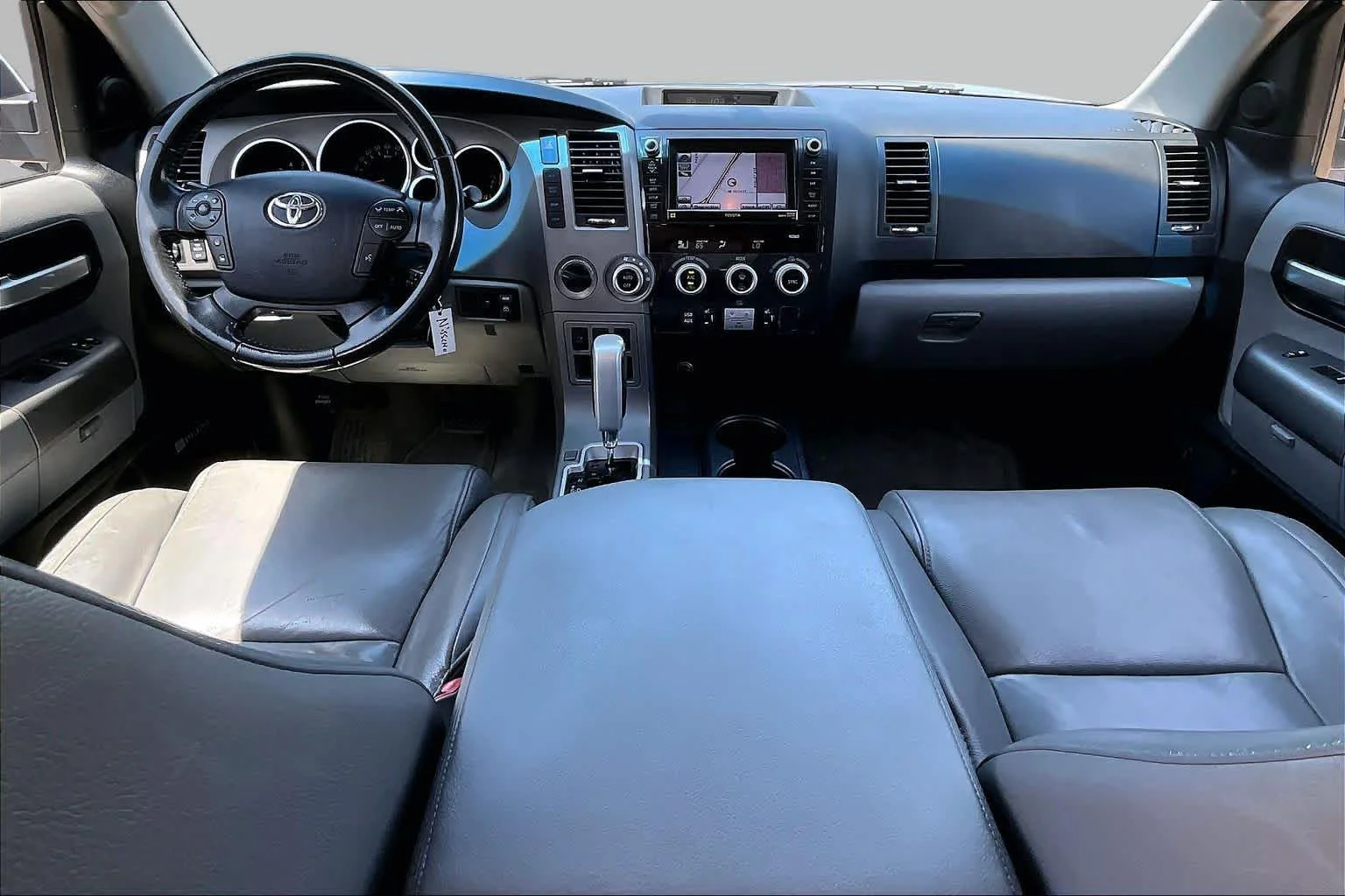 Used 2010 Silver Sky Metallic Toyota Ltd image 14