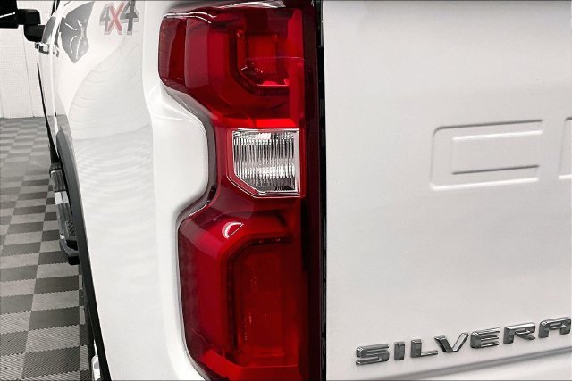 Used 2024 Summit White Chevrolet LTZ image 35