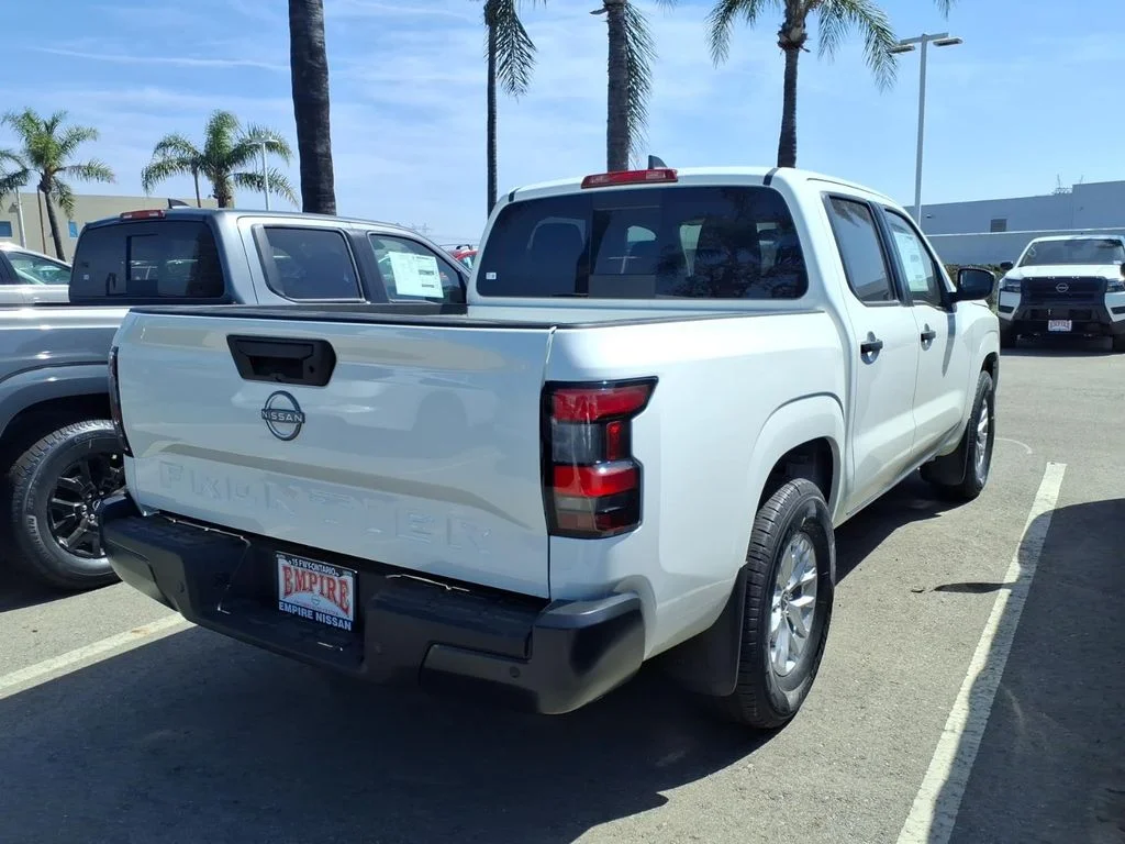 New 2026 Glacier White Nissan Crew Cab S image 10
