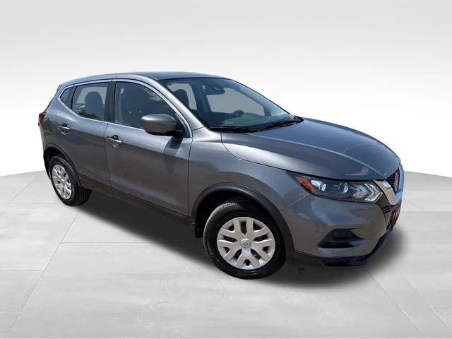 Used 2020 Gray Nissan S image 1