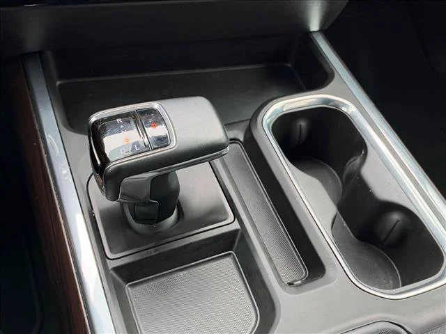 2024 GMC Sierra 1500 SLT - Photo 34